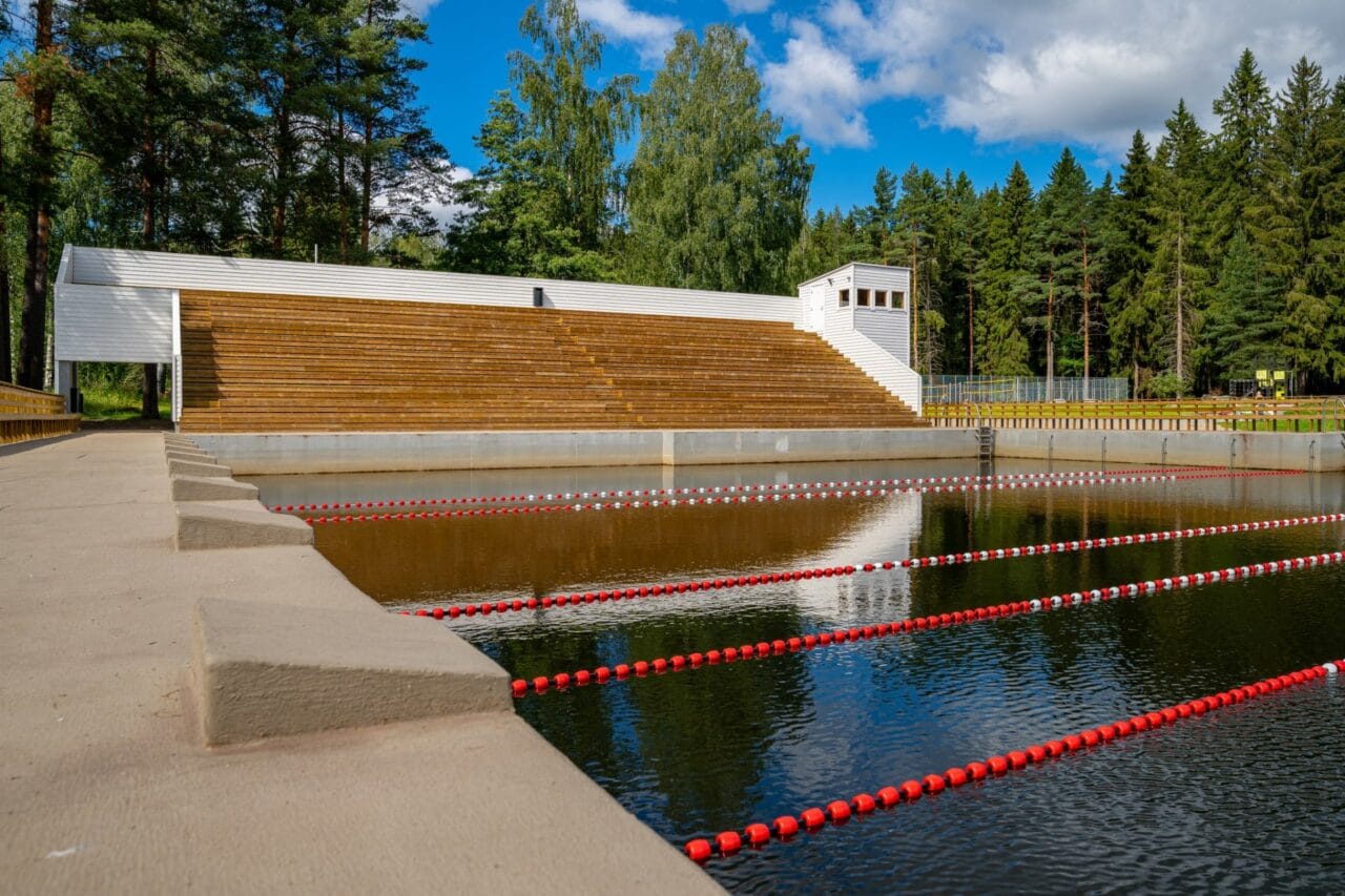 Kirjaslampi outdoor swimming stadion