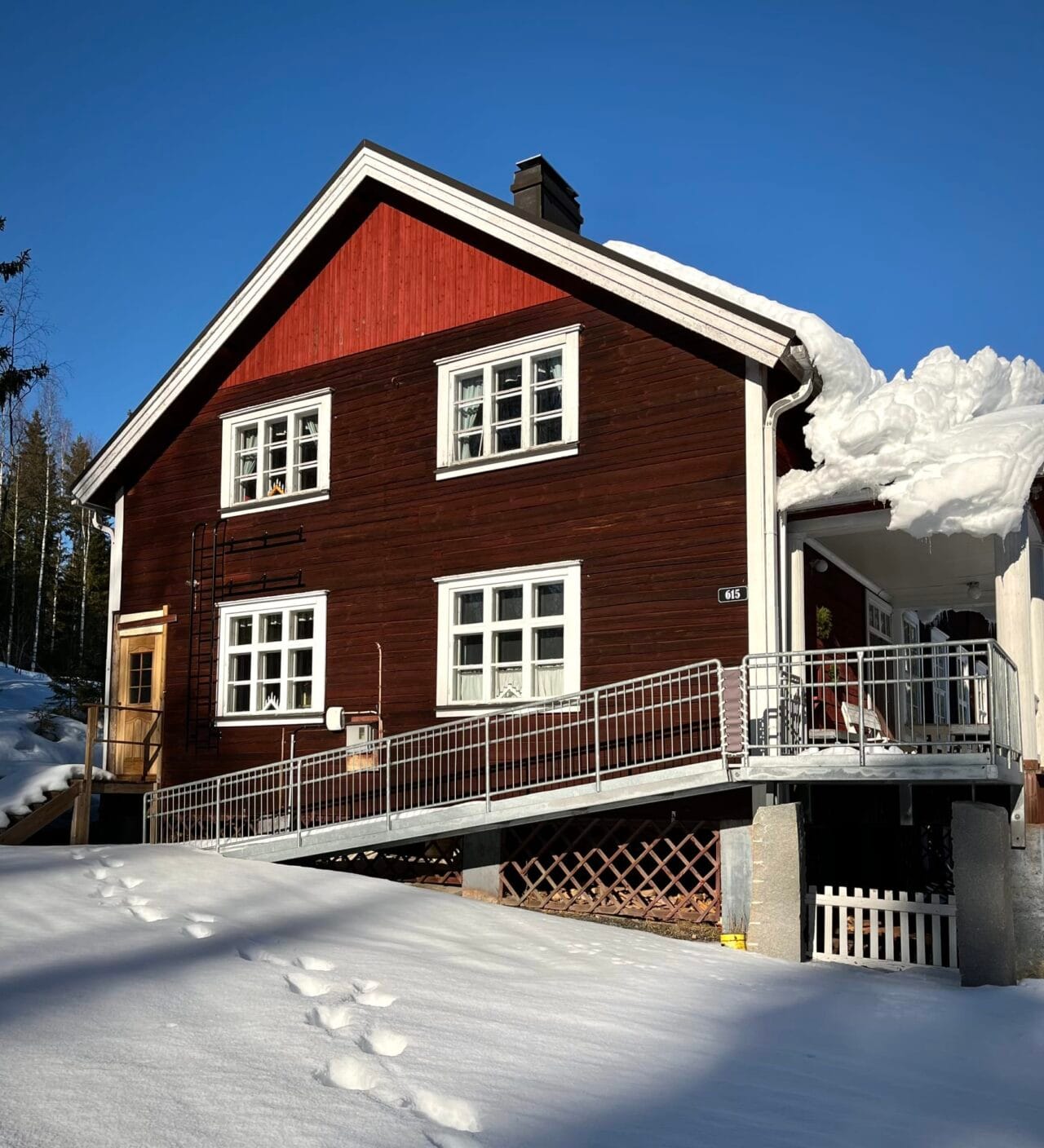 Seuratalo ulkoapäin