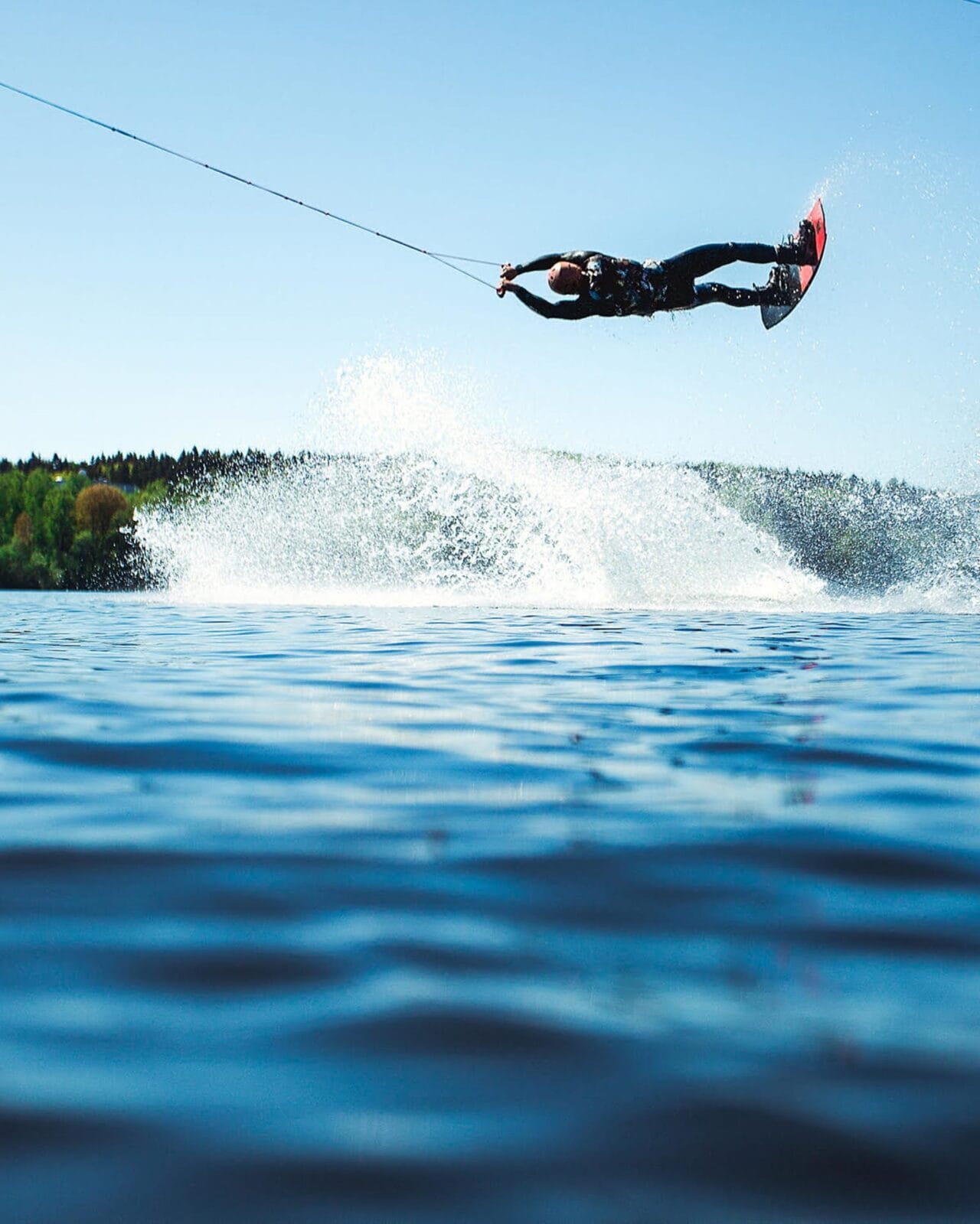 Tohloppi Wake allows tricks.