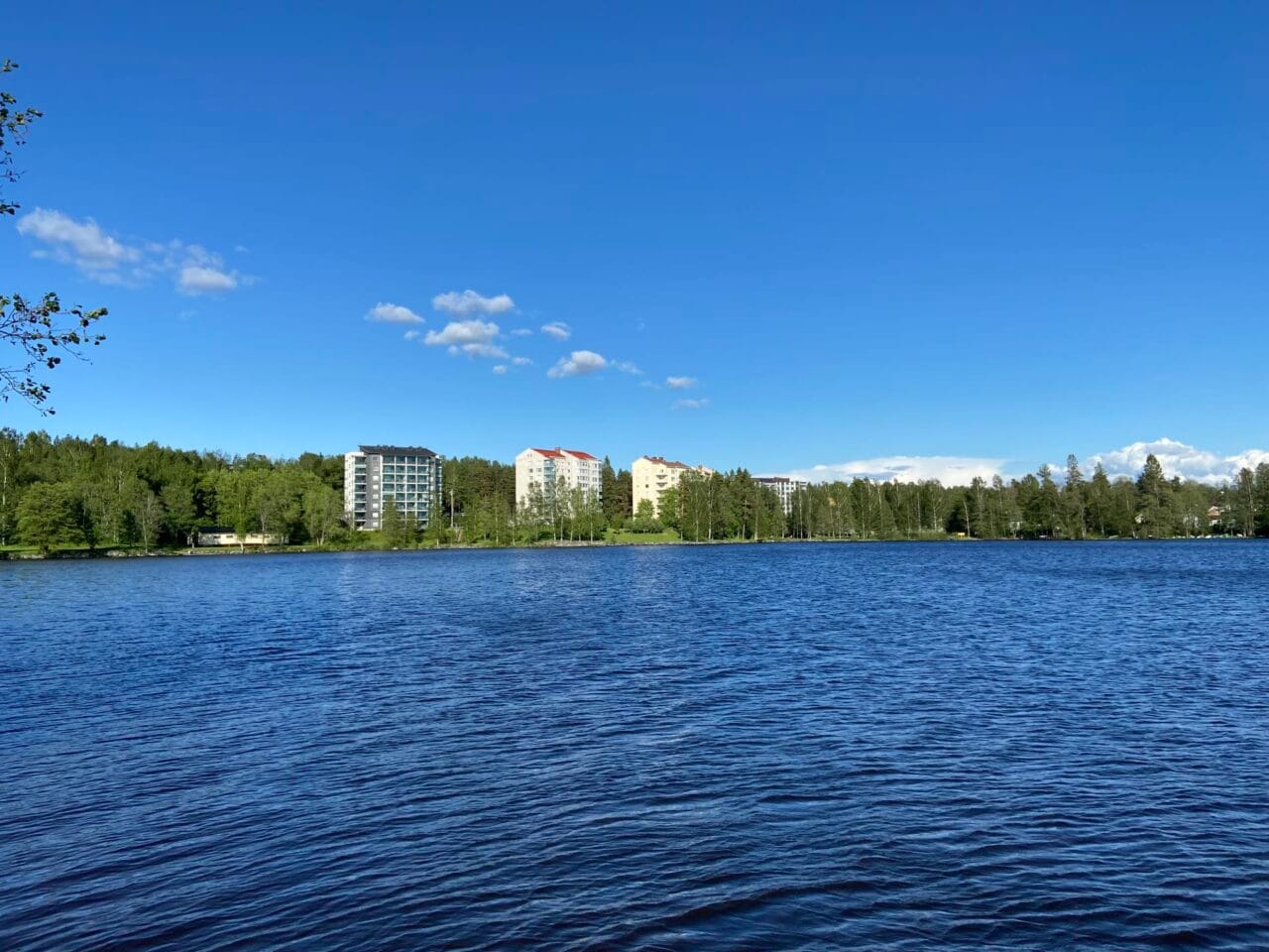 A view be the Lotila beach to the nearest houses in Valkeakoski