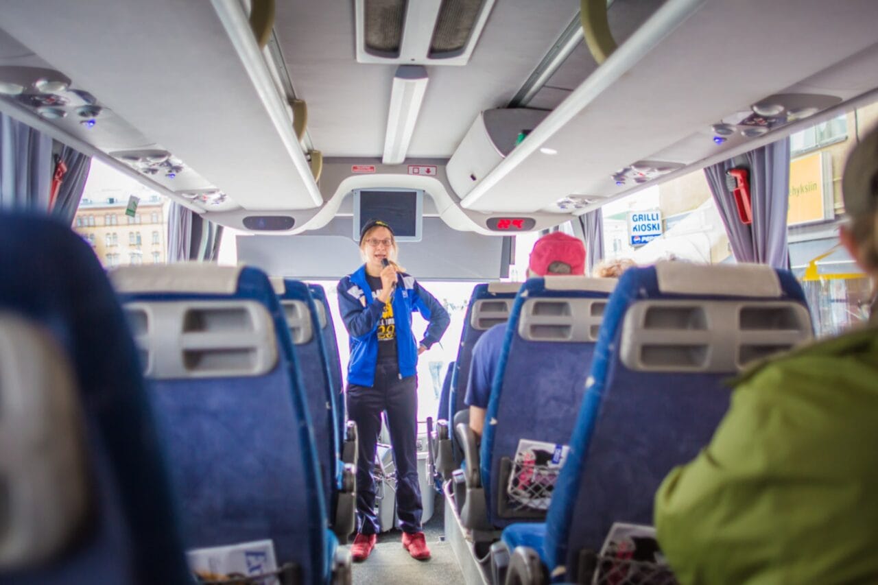 Opastettu bussikierros Tampereella
