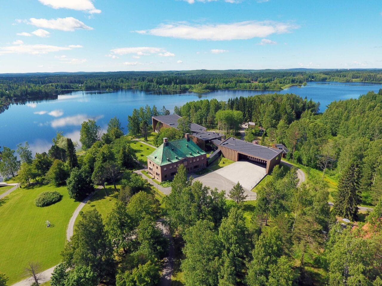 Serlachius Manor viewed from the air in the summertime.