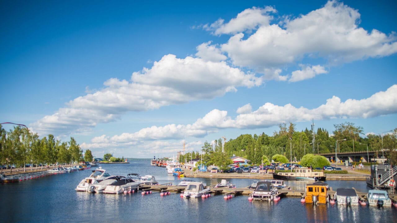 Mustalahti harbour and boats