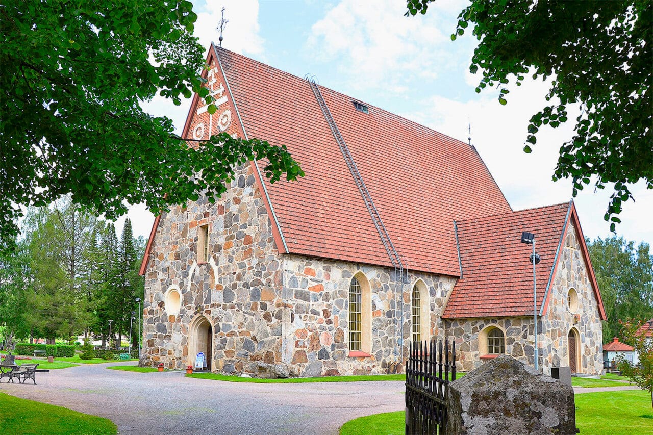 Sääksmäki stone church
