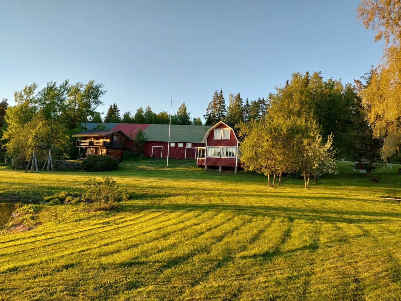 Red farmhouse and granary for accomodation