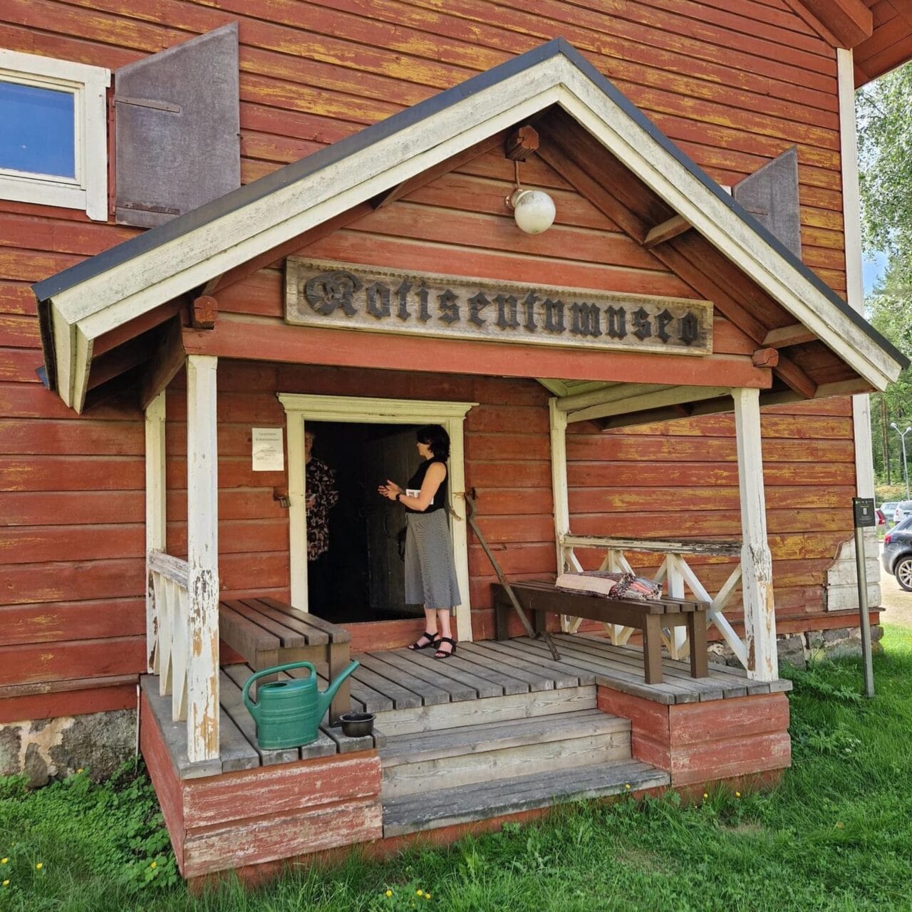 Luopioisten kotiseutumuseo ulkoa