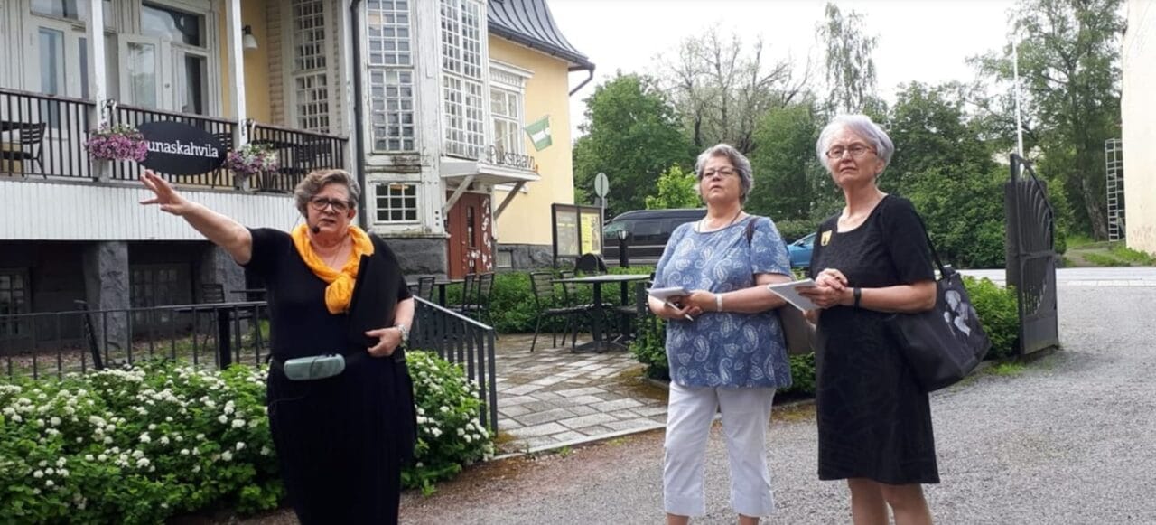 Kiehtova kirjakortteli - opastettu kävelykierros