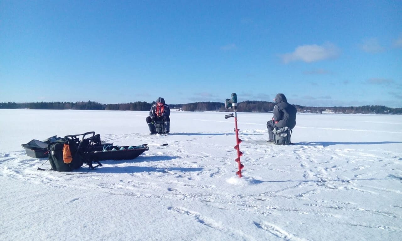 Kiireettömyys, hiljaisuus ja luonnonrauha on osa pilkkiretken erityisyyttä.