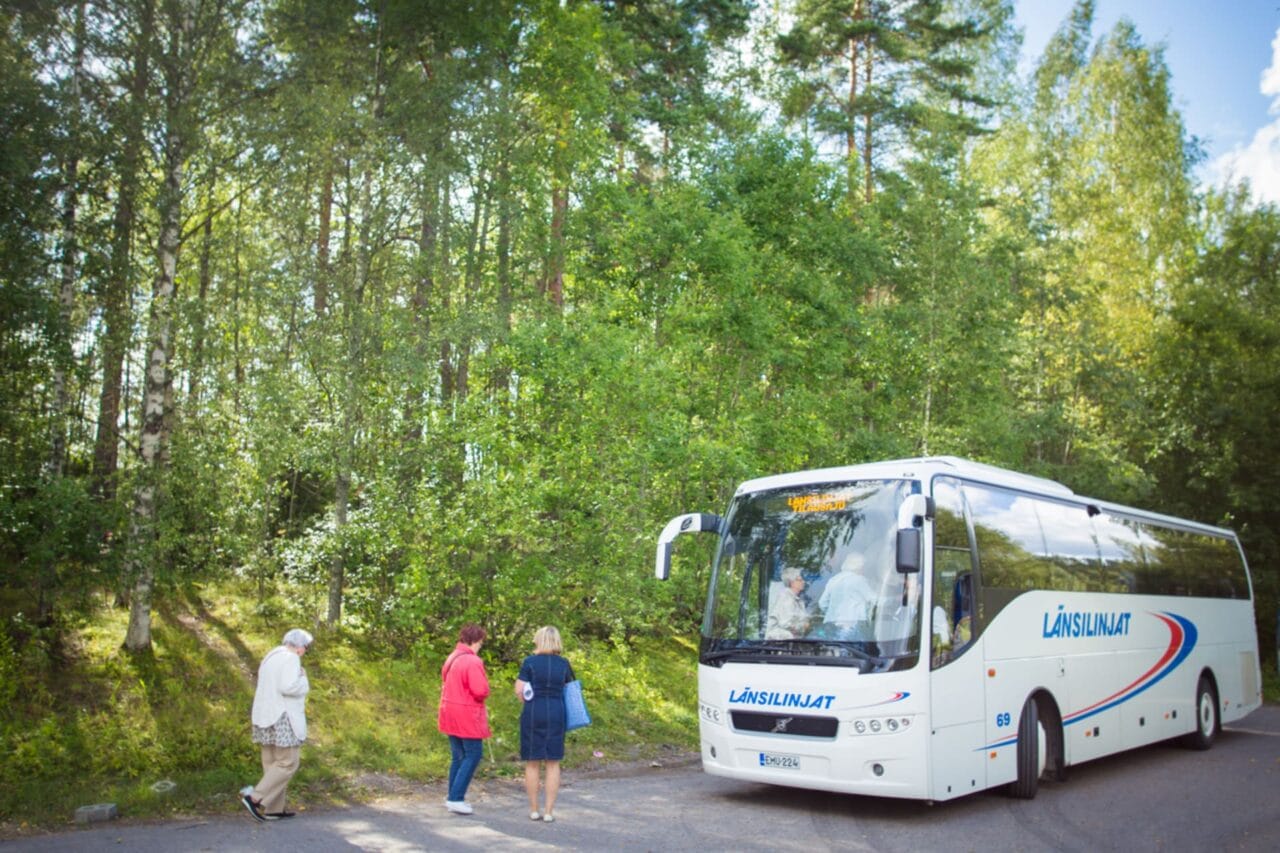 Opastettu bussikierros Tampereella
