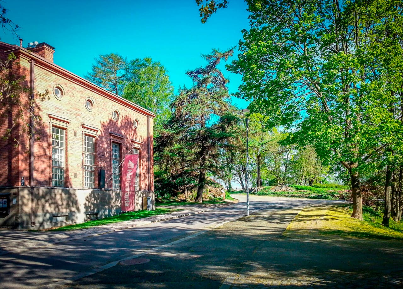 Artcenter Mältinranta in beautiful surroundings near Tammerkoski rapids