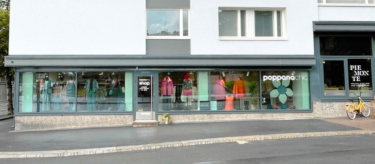 Poppanachic Shop -myymälä kuvattuna ulkoapäin Tampereella