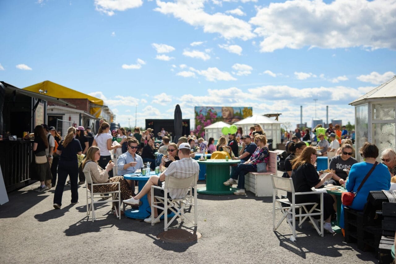 The Tehtaan Terassi restaurants offer diverse street food.